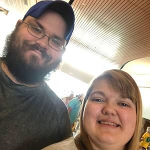 Meet your Posher, Alissa